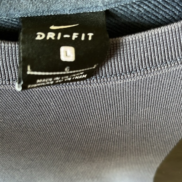 Nike GPX Versa Long Sleeve Cropped Sweatshirt Dri-Fit Navy Blue Women's Large - Picture 5 of 8